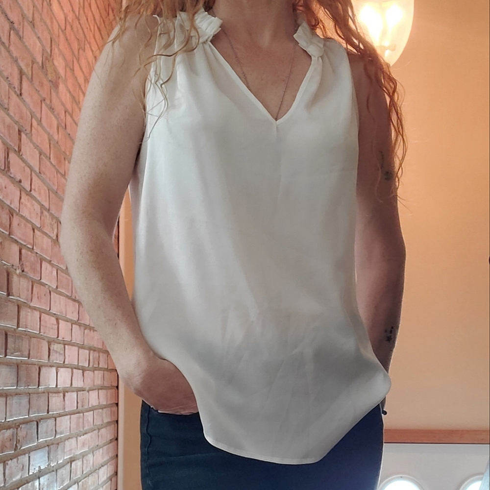 🔖Sleeveless V-neck Blouse Top